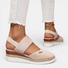Damen Orthopedic Keilsandalen mit Riemen in Beige