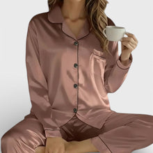 Damen Pyjama Set mit Knopfleiste und Langarm Oberteil in Braun