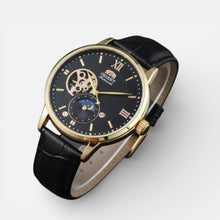 Herren Armbanduhr mit Lederarmband und klassischem Zifferblatt in Schwarz