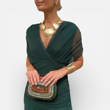Schulterfreies Midikleid mit Drapierung in Grün