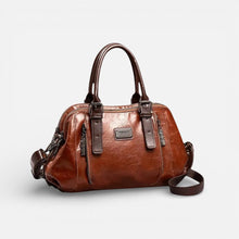 Damen Handtasche mit mehreren Reißverschlussfächern und Schulterriemen in Braun