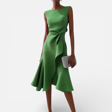 Damen Maxikleid mit V Ausschnitt und fließender Silhouette in Grün