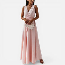 Maxikleid mit Wickeloptik und Taillengürtel in Rosa