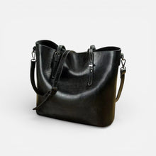 Damen Schultertasche mit Reißverschluss und großem Hauptfach in Schwarz