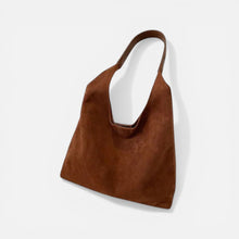Damen Schultertasche aus Kunstleder mit großem Volumen in Braun