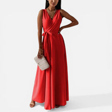Maxikleid mit Wickeloptik und Taillengürtel in Rot