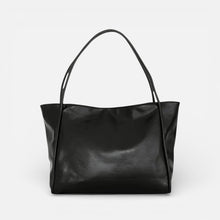 Damen Schultertasche groß mit weicher Form und langen Tragegriffen in Schwarz
