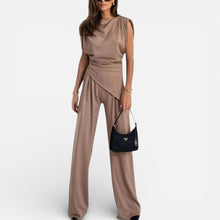 Damen Jumpsuit Weitbein V Ausschnitt in Braun