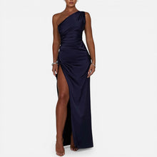 Maxikleid mit One Shoulder Design und hohem Schlitz in Blau