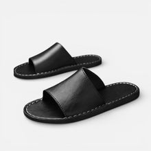 Herren Leather Pantoletten mit breitem Riemen und offener Form in Schwarz
