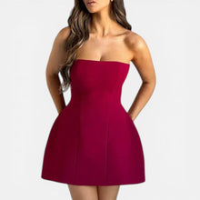 Bandeau Minikleid mit ausgestelltem Rock in Rot