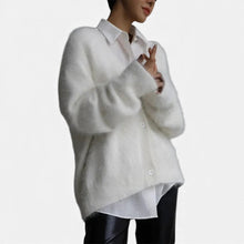 Damen Kaschmir Strickjacke mit flauschiger Oberfläche in Weiß