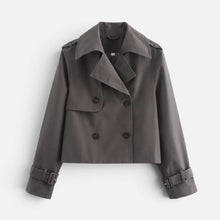 Kurze Trenchjacke mit Doppelknopfleiste in Grau