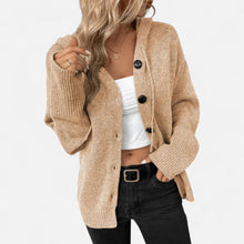 Strickjacke mit Knopfleiste in Beige