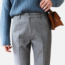 Damen Stoffhose mit Fischgrätenmuster in Grau