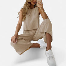 Zweiteiliges Leinen Set mit ärmellosem Oberteil in Beige