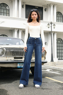 Damenjeans mit weitem Bein in Denim
