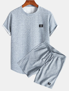 Kurzärmeliges geometrisches Jacquard-T-Shirt mit abgerundetem Saum & Shorts in Silber