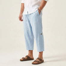 Schlupf-Sommerhose für Herren mit weitem Bein und Kordelzug in Hellblau