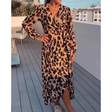 Lisandra | Elegantes Kleid mit V-Ausschnitt in Braun
