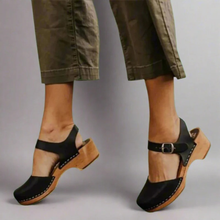 Linda | Stilvolle Damen Sandalen mit Plateau und Absatz in Schwarz