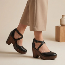 Maira | Bequeme Damen Sandalen mit Absatz und Plateau in Schwarz