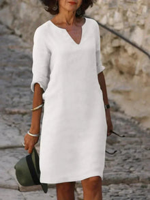 Maria | Elegantes Kleid mit V-Ausschnitt in Weiß