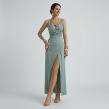 Knöchellanges Trägerkleid mit Wasserfallausschnitt und taillierter Passform in Mintgrün