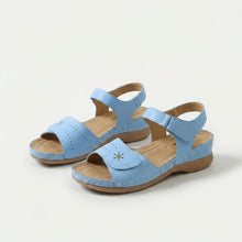 Liana - Leichte Sommer-Sandale mit Klettverschluss in Blau