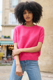Kurzarm-Pullover aus softem Angora-Mix mit Puffärmeln in Fuchsia