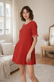 Rippstrick-Minikleid mit Rückenausschnitt in Rot