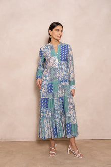 Maxikleid aus Seiden-Mix in Himmelblau
