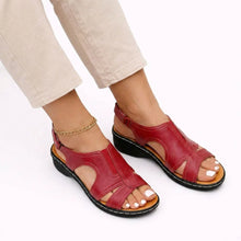 Komfort Sandalen für Damen in Weite H mit Keilabsatz und hinten offenem Design in Rot