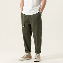 Sommerhose für Herren aus Baumwolle im Tapered Fit in Armeegrün