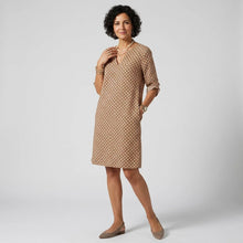 Sommerkleid für Damen im Etui Stil mit 3/4 Arm und V-Ausschnitt in Braun