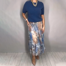 Nirosha - Elegantes Oberteil Mit Blumenmuster Und Midirock in Blau