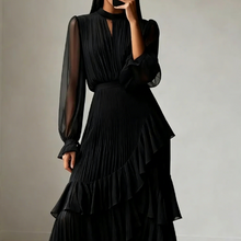 Daryna – Plissiertes Midikleid Mit Schlüssellochausschnitt in Schwarz