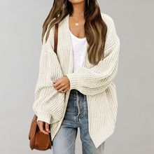Matilda | Weiche Damen Strickjacke für Alltag in Weiß
