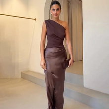 Ylva | Damen Maxi Kleid Für Hochzeitsgast Ein Schulter Stil in Dunkelbraun
