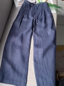 Lena | Zeitlose Weitbeinige Sommerhose in Marineblau