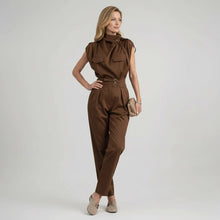 Tailliertes Damen Set aus ärmellosem Top und Hose mit hoher Taille im Jumpsuit Look in Braun