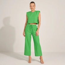 2-Teiler für Damen mit bauchfreiem Crop Top und 7/8-Schlupfhose im lässigen Stil in Grün